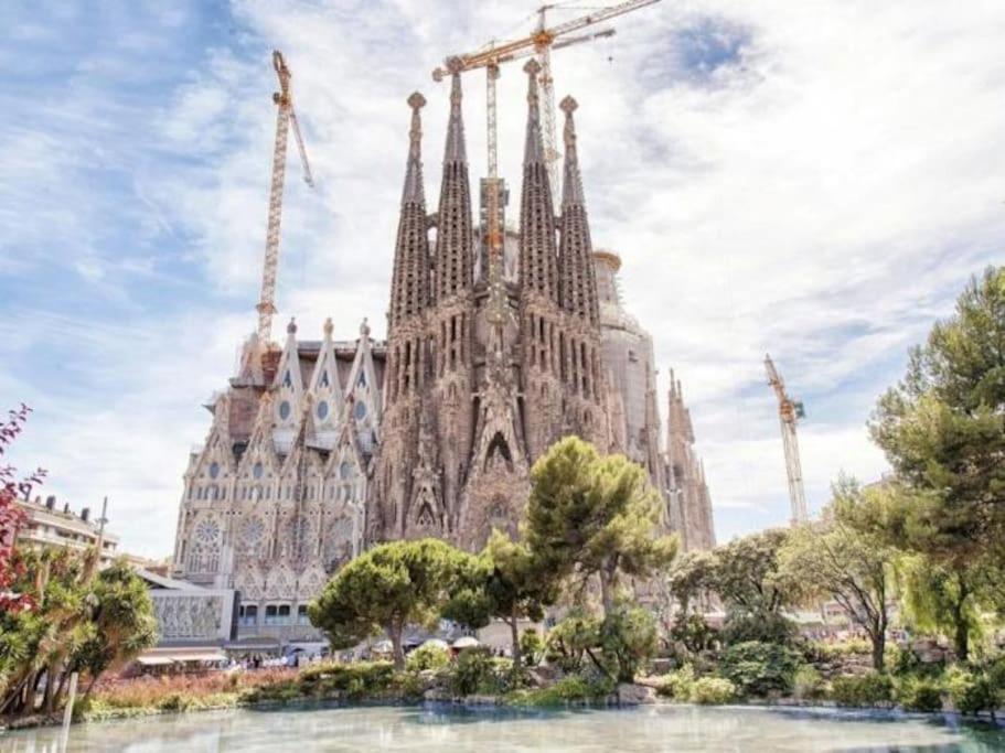 Oasis Sagrada Familia Apartment Barcelona Luaran gambar